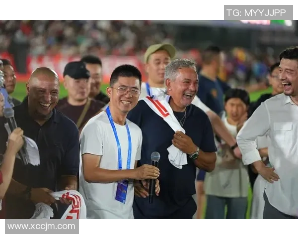 中国足球明星的成长历程与成就探索 中国足球明星的成长历程与成就探索