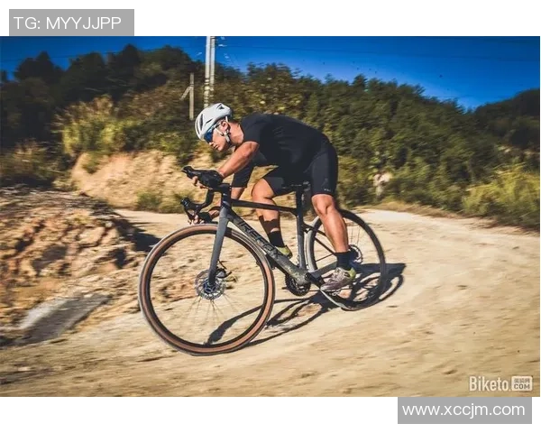 单车足球的魅力探索:骑行与足球结合的全新运动体验与乐趣 单车足球的魅力探索:骑行与足球结合的全新运动体验与乐趣