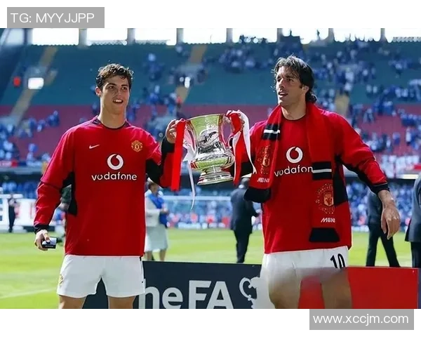 足球本爷带你领略绿茵场上的传奇故事与精彩瞬间